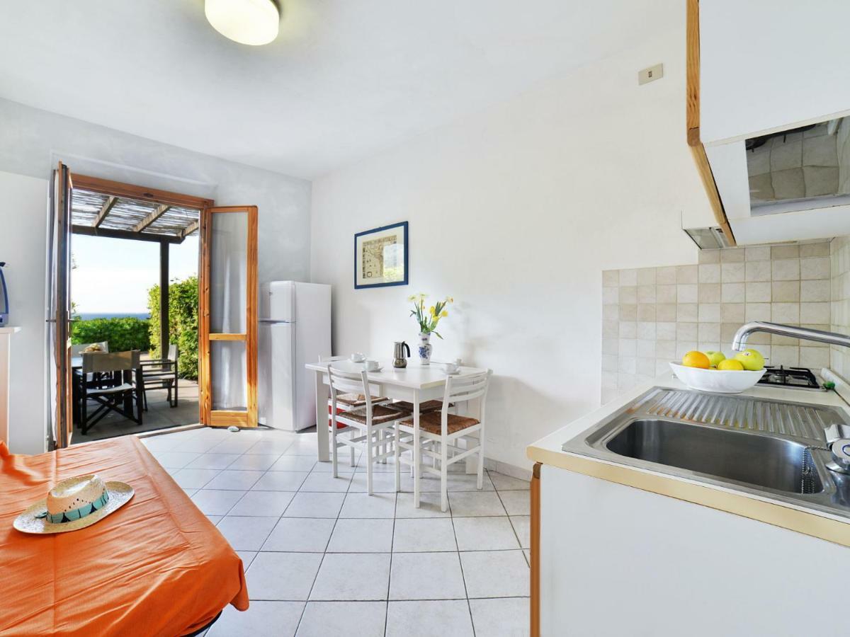 Apartment Altaluna-5 By Interhome Nisporto 外观 照片